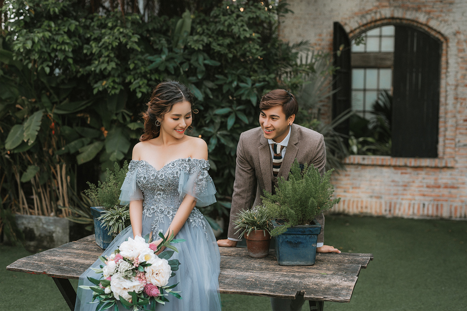 Hình đại diện Ảnh cưới pre-wedding phim trường đẹp có phong cách ấn tượng